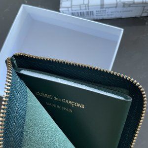 COMME DES GARCONS WALLET 2-Sided Zip Wallet Bottle Green SA3100